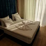 Отель Rozafa Blu