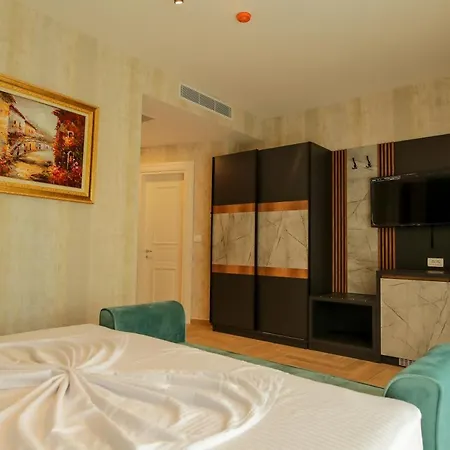 Hotel Rozafa Blu