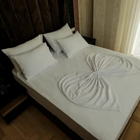 Hotel Rozafa Blu 4*