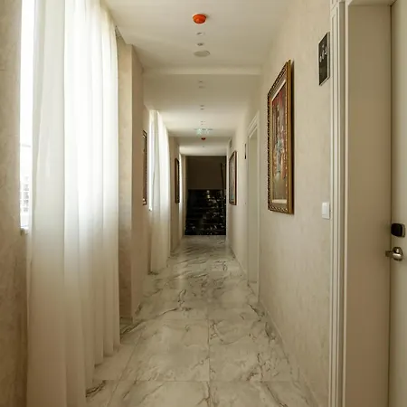 Rozafa Blu Hotell Shëngjin