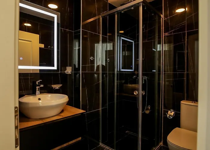 Rozafa Blu 4* Шенджин