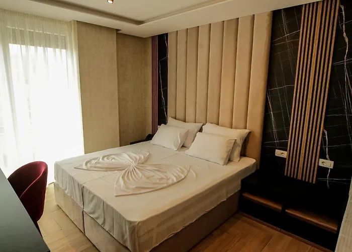 Отель Rozafa Blu 4*
