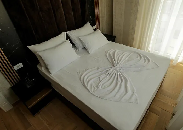 Отель Rozafa Blu 4*