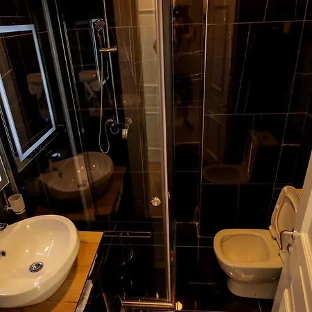 Rozafa Blu Ξενοδοχείο 4*